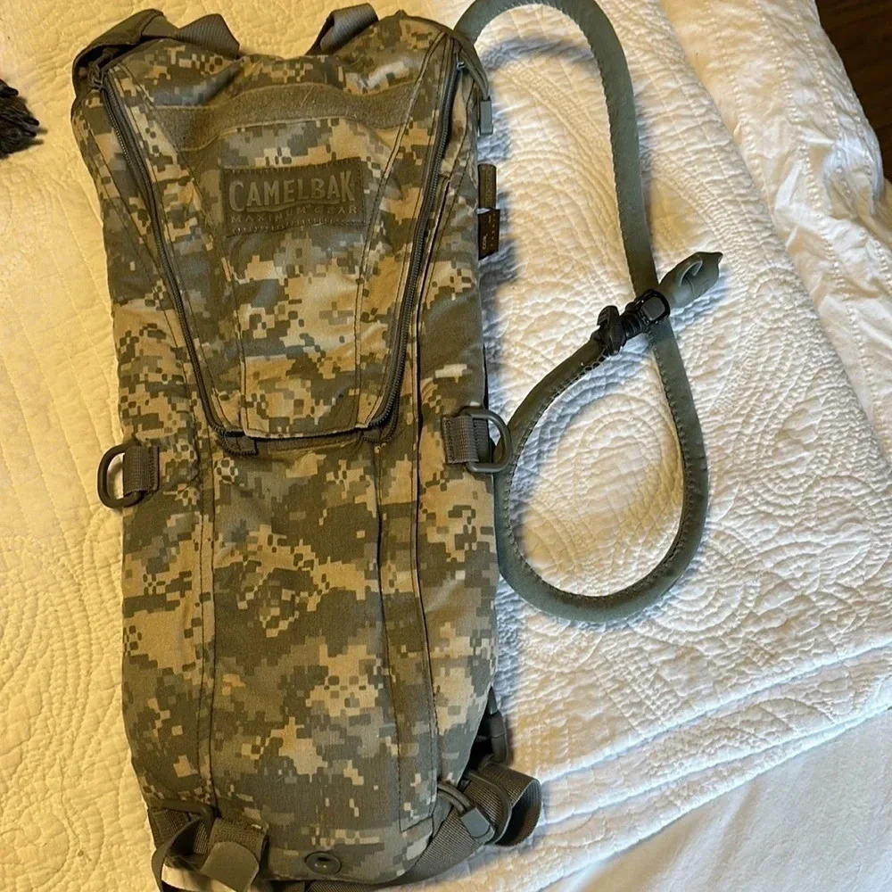 Camelbak camo hydration pack